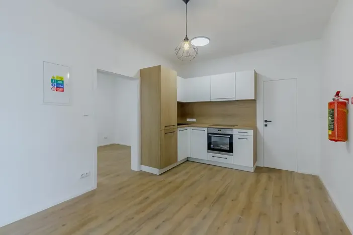 Pronájem bytu 2+kk, Praha - Košíře, Fabiánova, 37 m2