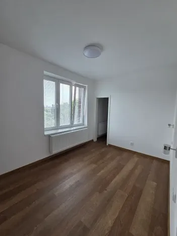 Pronájem bytu 2+kk, Praha - Vinohrady, Nad olšinami, 47 m2