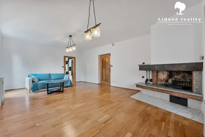 Prodej rodinného domu, Baška, 226 m2