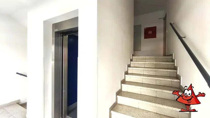 Pronájem bytu 3+kk, Praha - Libeň, Nad Okrouhlíkem, 92 m2