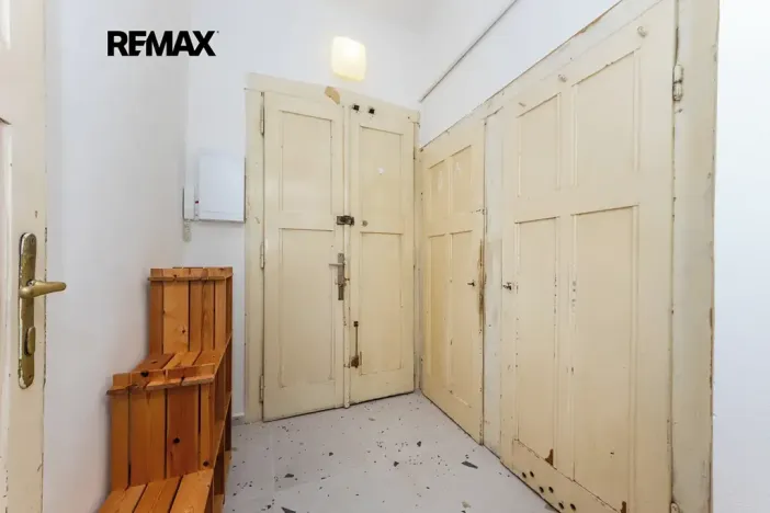 Pronájem bytu 2+kk, Praha - Holešovice, U průhonu, 44 m2