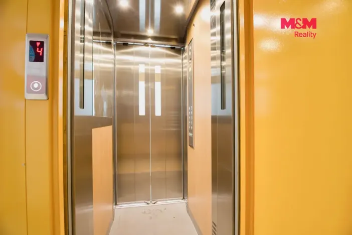 Prodej bytu 1+1, Chomutov, 17. listopadu, 36 m2
