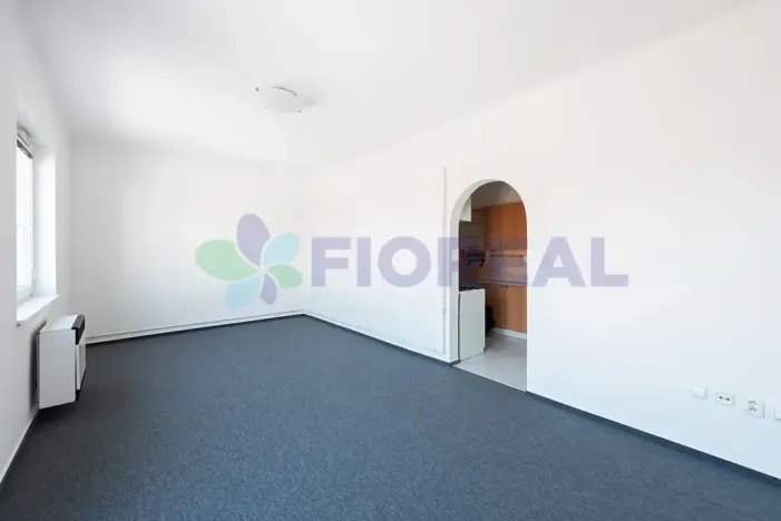 Pronájem bytu 1+1, Praha - Strašnice, Na hroudě, 31 m2