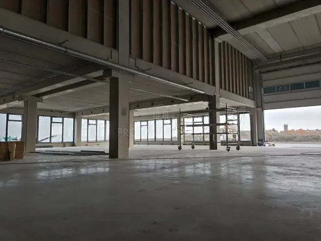 Pronájem skladu, Praha - Horní Počernice, K Bílému vrchu, 1650 m2