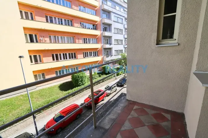 Pronájem bytu 2+kk, Praha - Vršovice, Bulharská, 58 m2