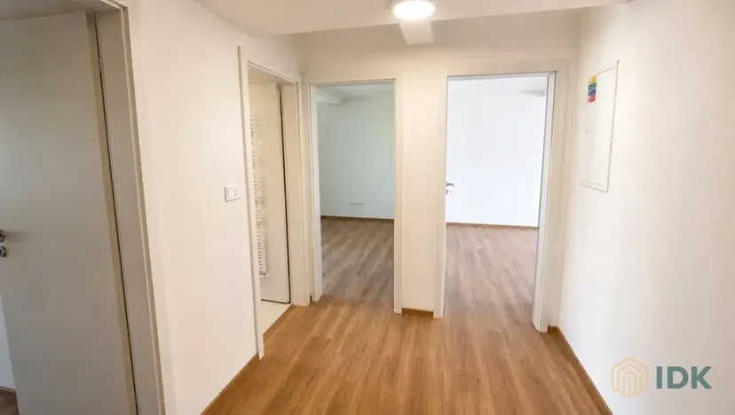 Pronájem atypického bytu, Řevnice, V Luhu, 63 m2