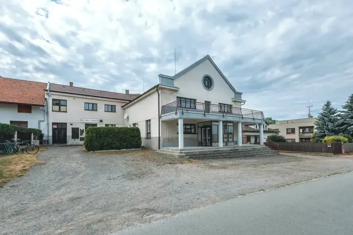 Prodej rodinného domu, Klamoš, 865 m2