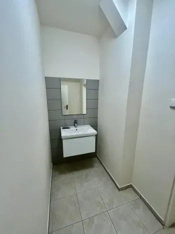 Pronájem kanceláře, Praha, 75 m2