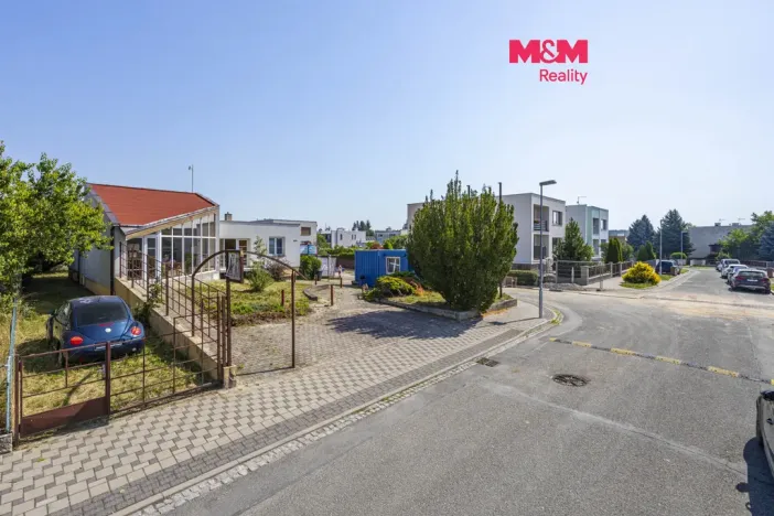 Prodej obchodního prostoru, Pardubice - Zelené Předměstí, Mikulovická, 330 m2