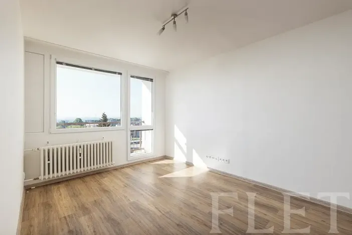 Pronájem bytu 2+kk, Praha - Prosek, Zárybská, 41 m2
