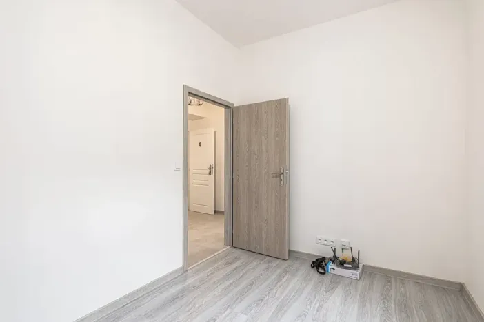 Pronájem bytu 2+kk, Praha - Vršovice, Košická, 29 m2