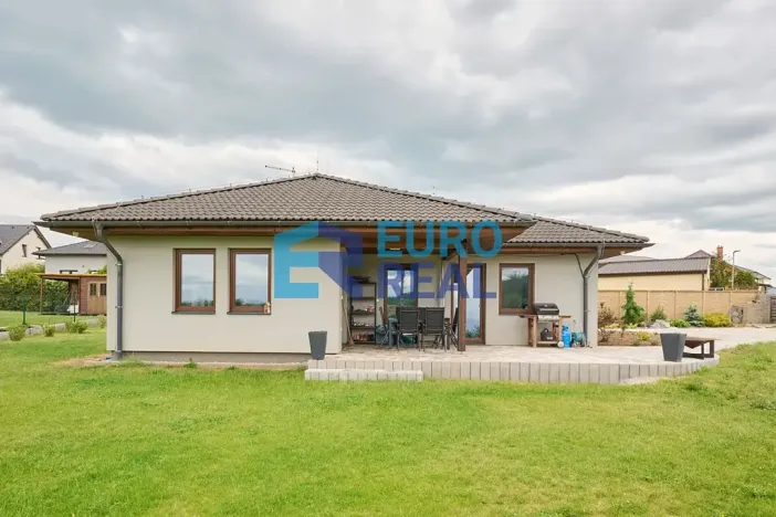 Prodej rodinného domu, Bavoryně, 125 m2