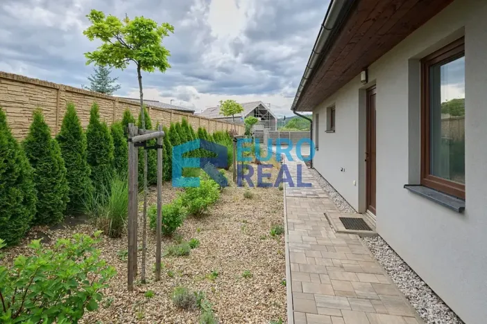 Prodej rodinného domu, Bavoryně, 125 m2