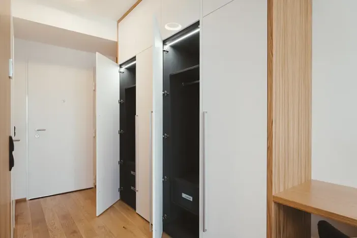 Pronájem bytu 1+kk, Praha - Bubeneč, Vítězné náměstí, 35 m2