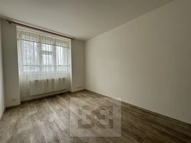 Pronájem bytu 1+kk, Praha - Smíchov, 30 m2