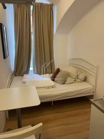Pronájem bytu 1+kk, Praha - Smíchov, Na bělidle, 11 m2