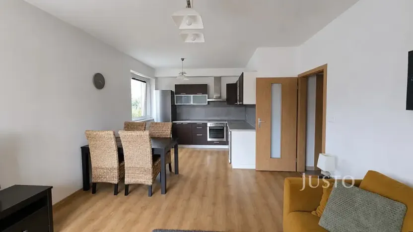 Pronájem bytu 2+kk, Písek, Topělecká, 52 m2