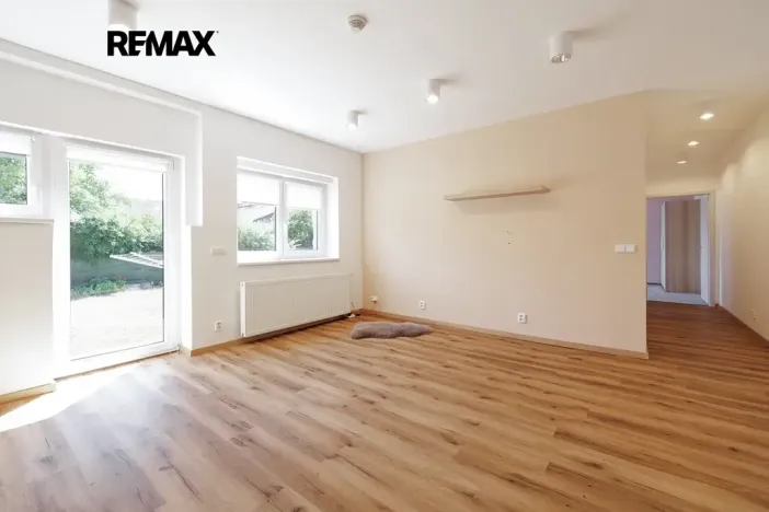 Prodej bytu 3+kk, Červený Újezd, Za Statkem, 68 m2