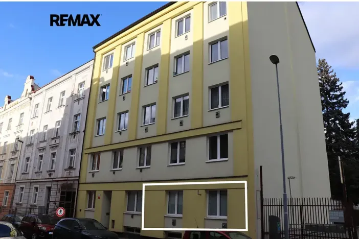 Prodej bytu 1+1, Plzeň, Jablonského, 52 m2