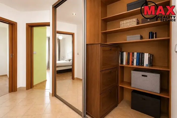 Pronájem bytu 2+kk, Praha - Záběhlice, Mattioliho, 53 m2