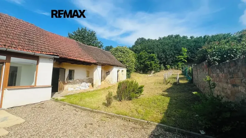 Pronájem rodinného domu, Milovice, 100 m2
