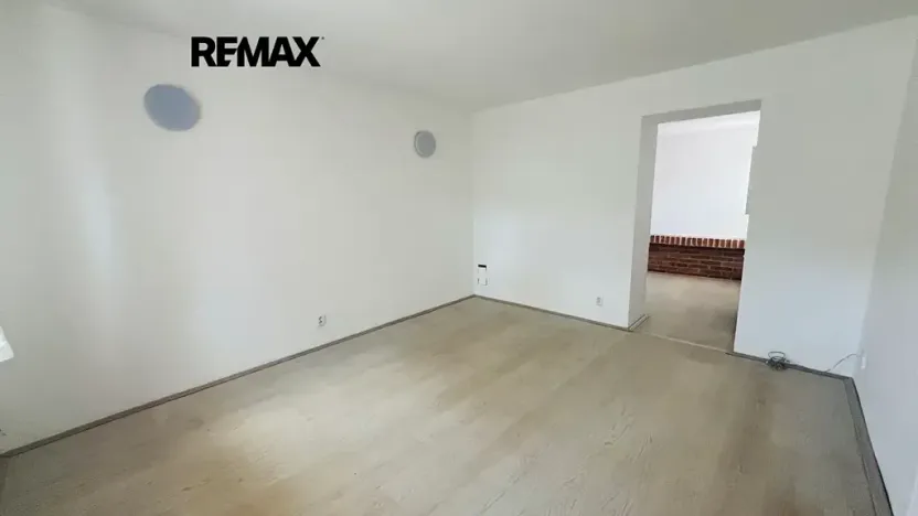 Pronájem rodinného domu, Milovice, 100 m2