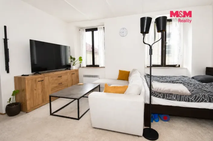 Pronájem bytu 1+1, Jičín - Staré Město, Nerudova, 40 m2