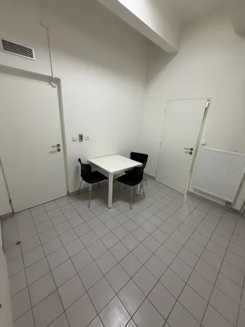 Pronájem kanceláře, Nymburk, Náměstí Přemyslovců, 90 m2