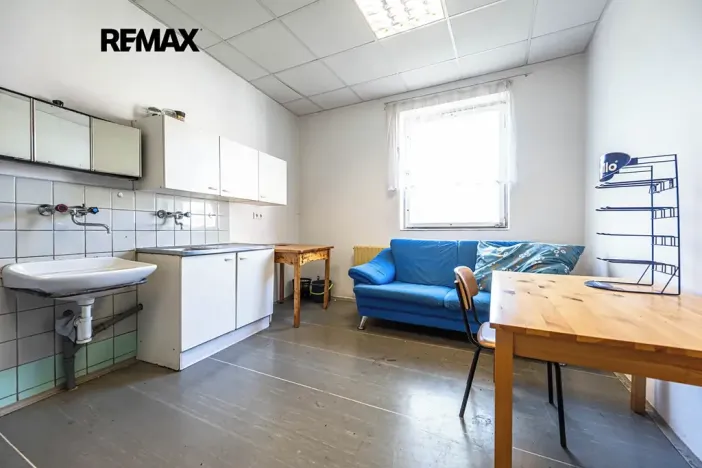 Pronájem obchodního prostoru, Mnichovice, Pražská, 495 m2