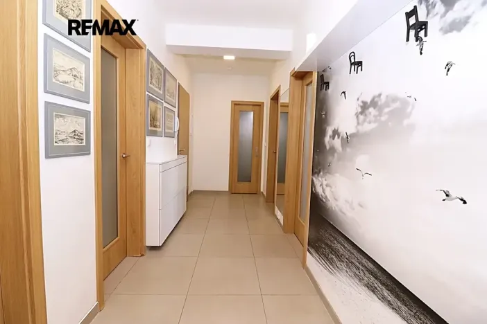 Prodej bytu 4+kk, Pardubice, Husova, 93 m2