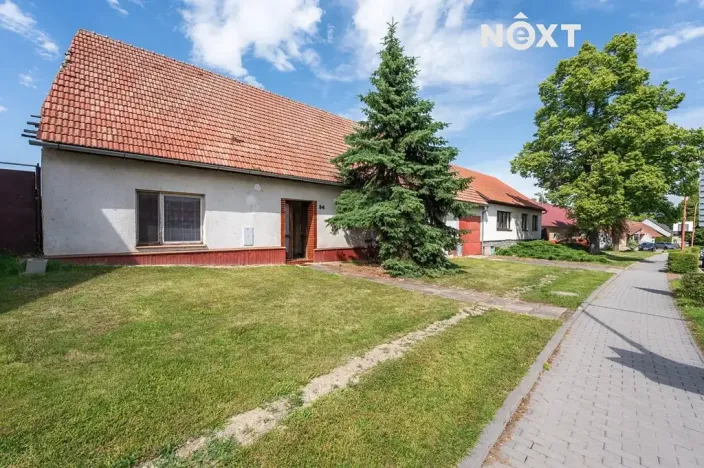 Prodej rodinného domu, Drnholec, nám. Svobody, 210 m2