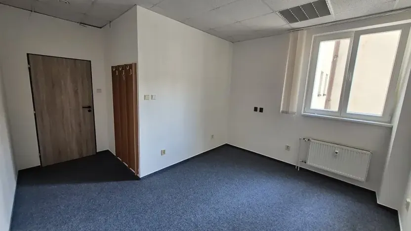 Pronájem kanceláře, Praha - Nové Město, Politických vězňů, 153 m2