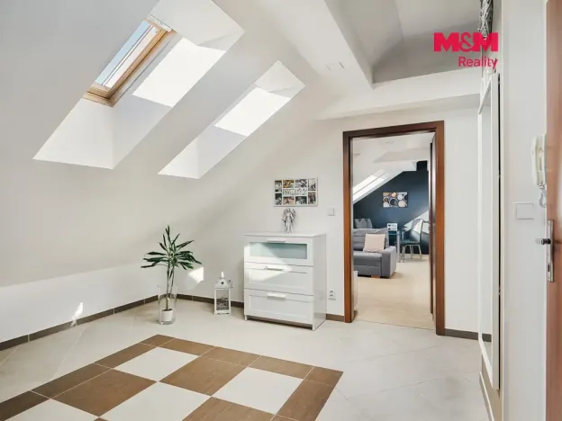Prodej bytu 3+kk, Praha, Stochovská, 80 m2