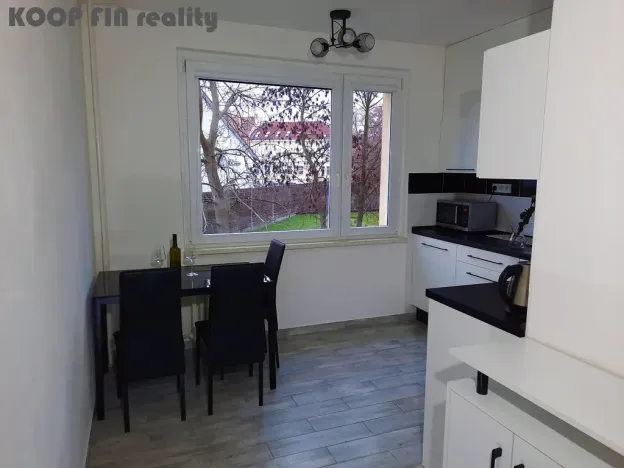 Pronájem bytu 1+1, Chrudim - Chrudim III, Na Ostrově, 38 m2