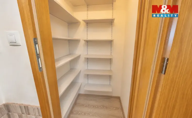 Prodej bytu 3+1, Praha - Libeň, Sokolovská, 63 m2