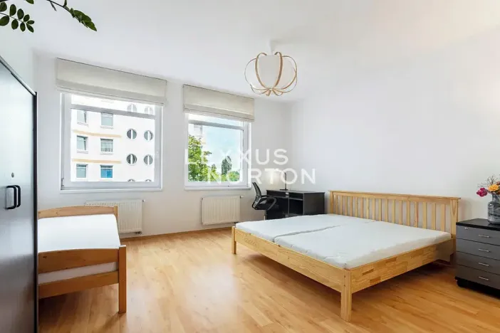 Pronájem bytu 3+kk, Praha - Libeň, Nad Okrouhlíkem, 102 m2