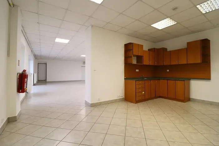 Pronájem obchodního prostoru, Modřice, Brněnská, 158 m2