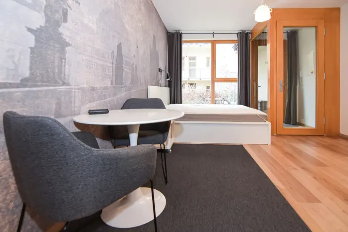 Pronájem bytu 1+kk, Praha - Žižkov, Štítného, 34 m2