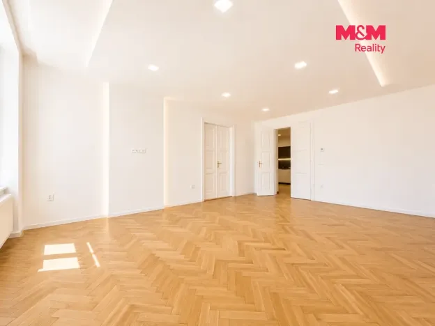 Pronájem bytu 3+1, Karviná - Fryštát, Masarykovo nám., 120 m2