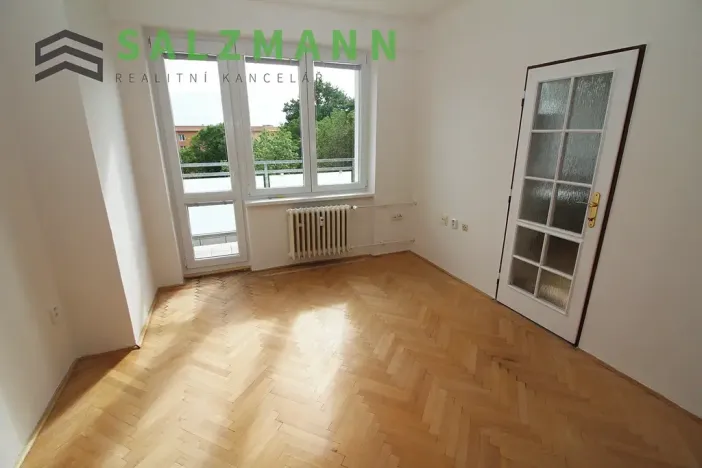 Pronájem bytu 2+1, Plzeň, náměstí Generála Píky, 48 m2