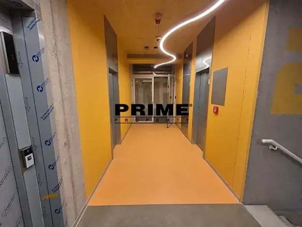 Pronájem kanceláře, Praha - Hlubočepy, Strakonická, 199 m2