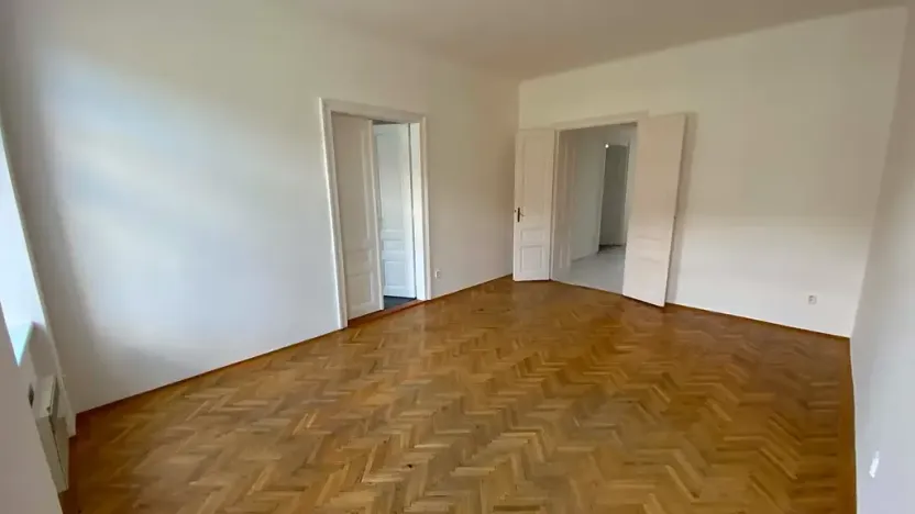 Pronájem bytu 4+1, Brno, Ptašínského, 100 m2
