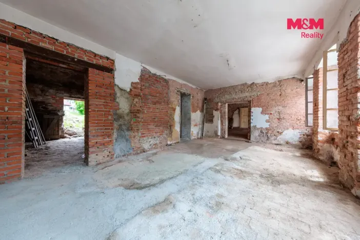 Prodej rodinného domu, Krásno, Náměstí, 348 m2