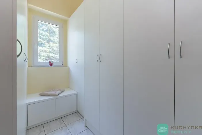 Prodej vícegeneračního domu, Hrob, 346 m2