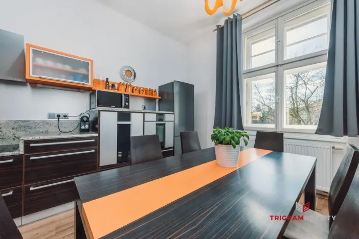 Pronájem bytu 2+1, Hradec Králové, Eliščino nábřeží, 80 m2
