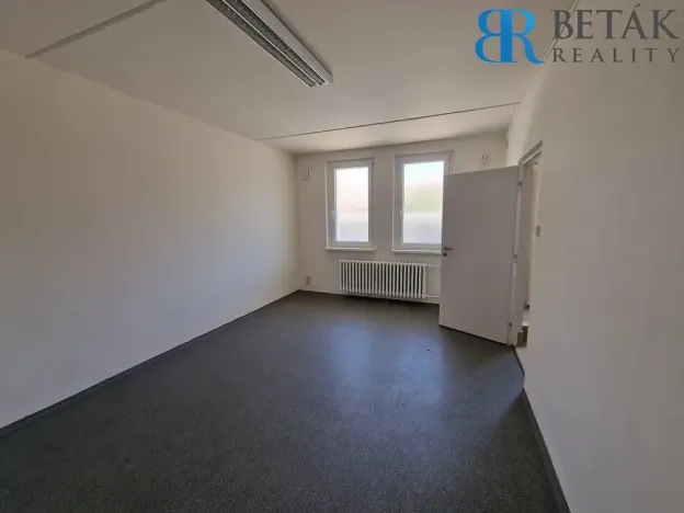 Pronájem obchodního prostoru, Přerov, Žerotínovo nám., 373 m2