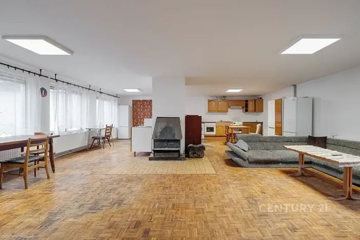 Prodej komerční nemovitosti, Horní Cerekev, 460 m2