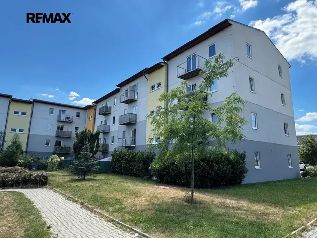 Pronájem bytu 2+kk, Kladno, Generála Selnera, 41 m2
