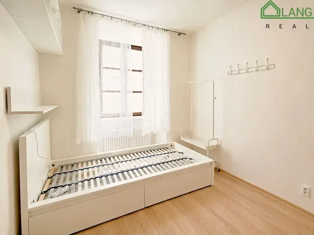 Pronájem bytu 1+kk, Brno, Francouzská, 17 m2