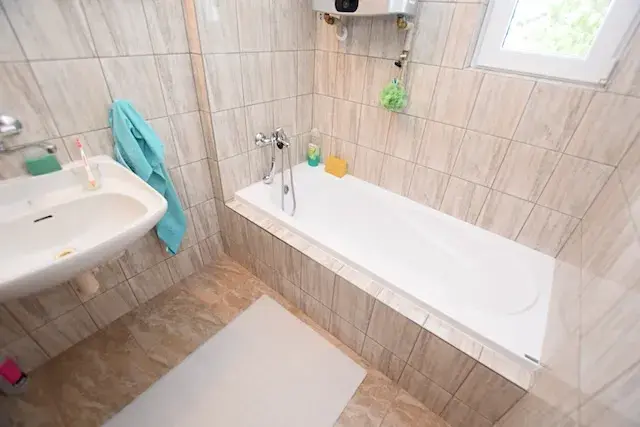 Prodej bytu 3+1, Chyšky, 74 m2